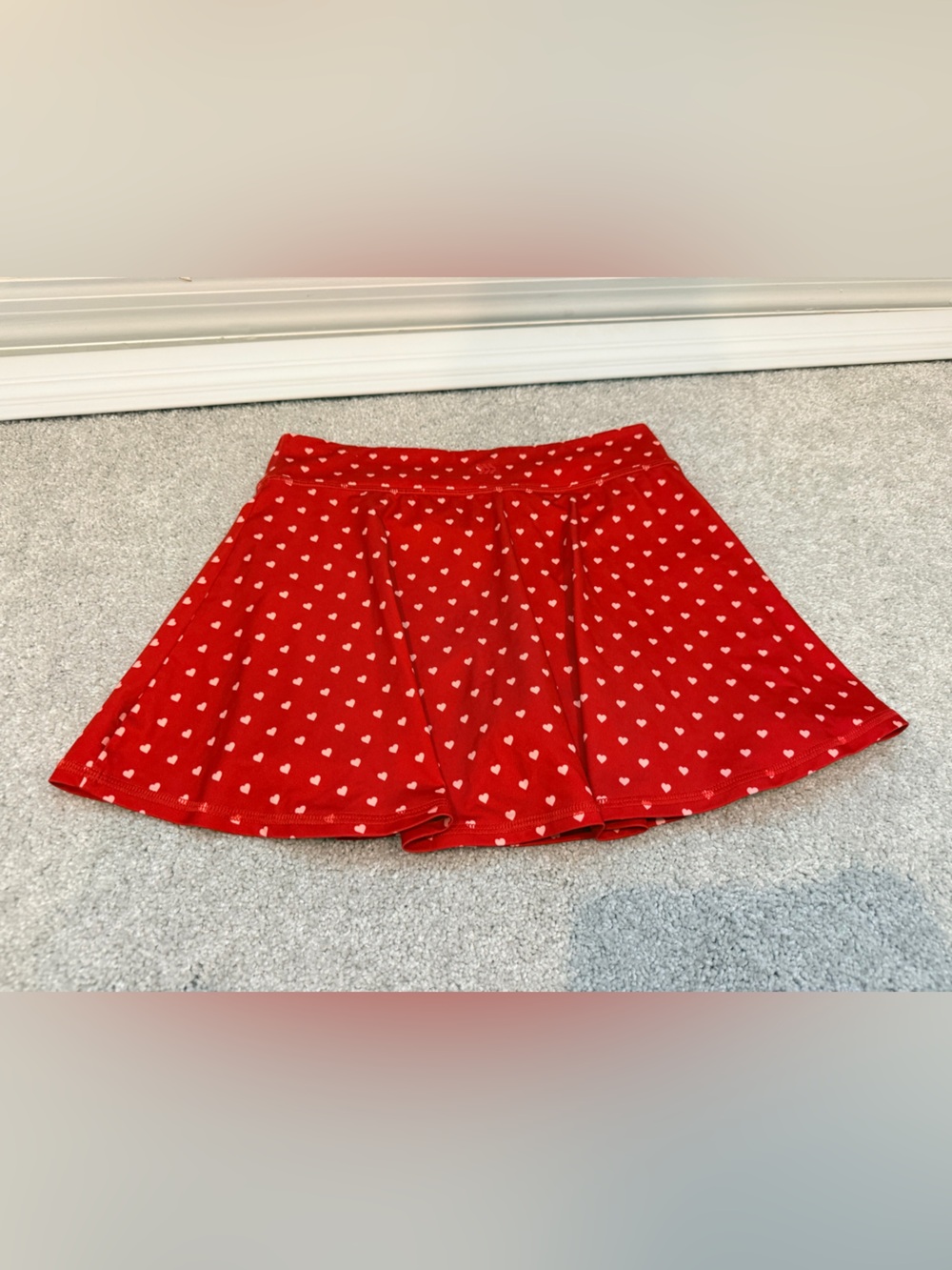 Girls all in motion red hearts skort, size L 10/12